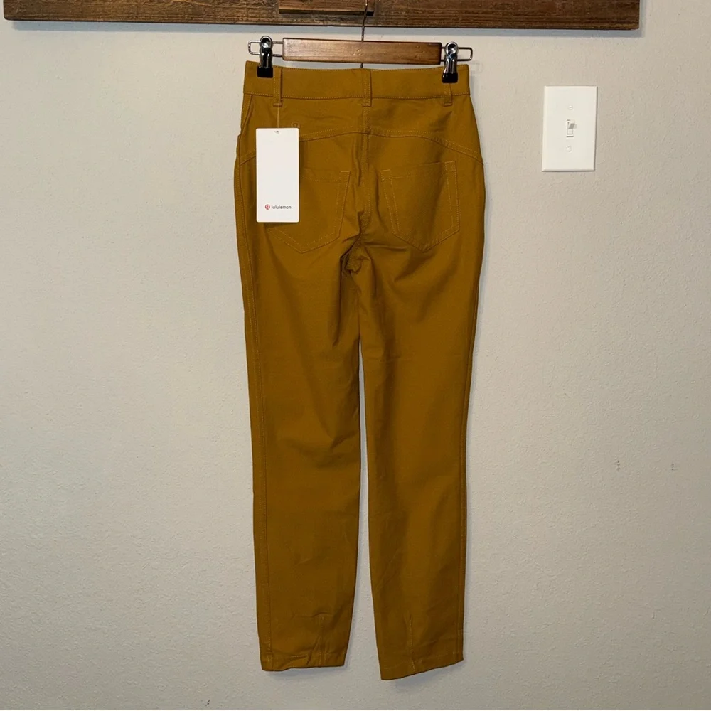 Lululemon city sleek 5 pocket 7/8 pant spiced bronze Size 2